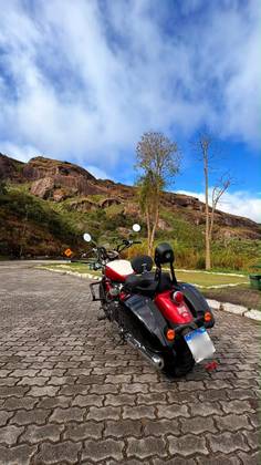 ROYAL ENFIELD METEOR 650 INTERSTELLAR 